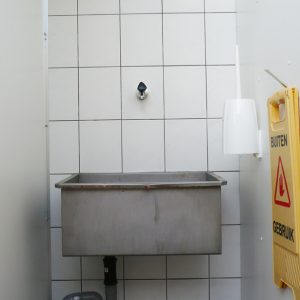 Legen chemisch toilet